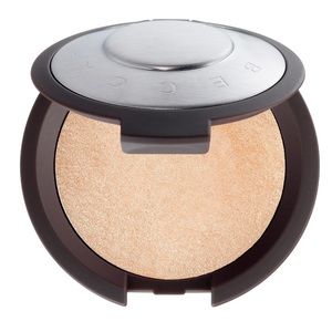 Becca Shimmering Skin Highlight in Moonstone